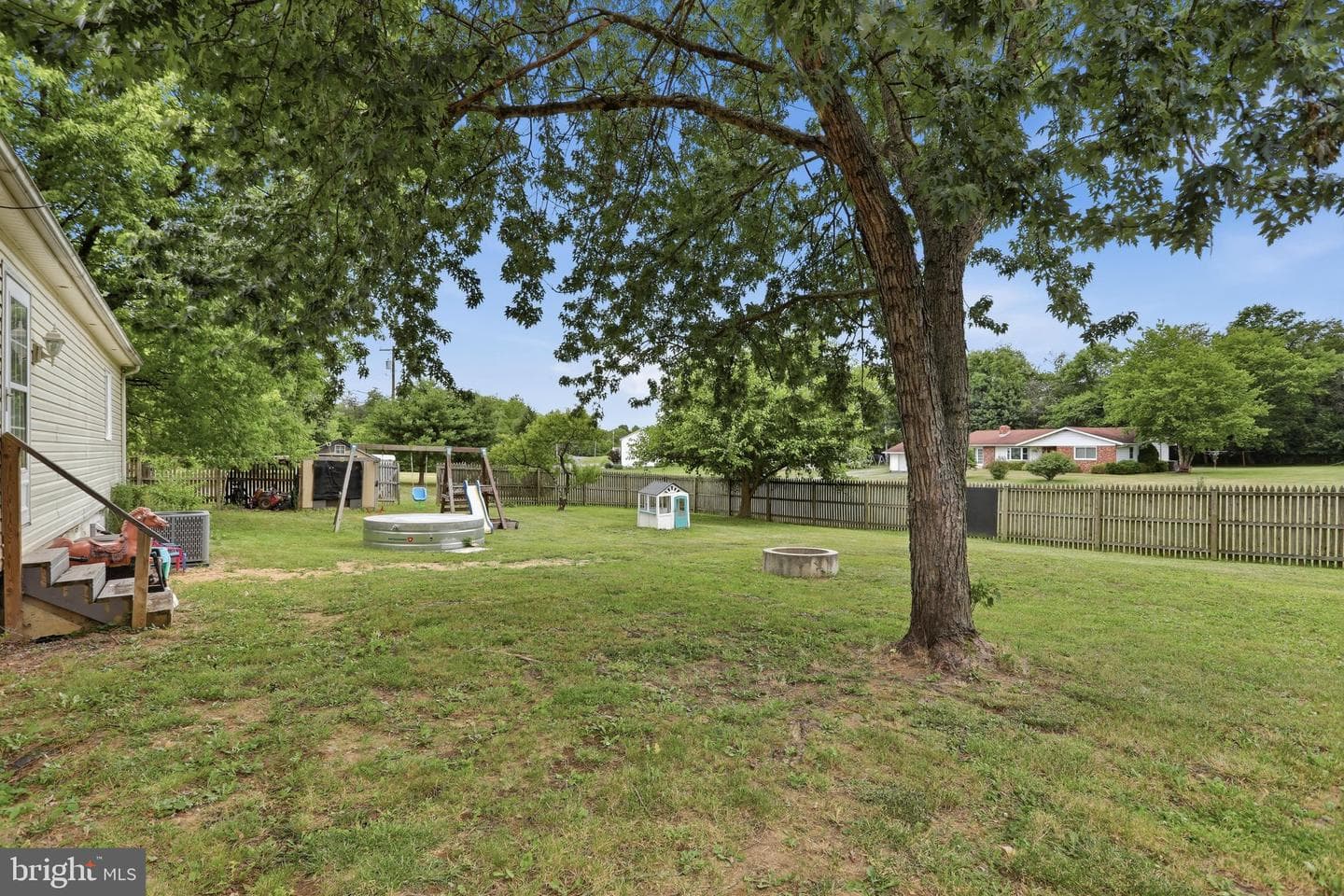 236 Classic Vanville Road photo 7