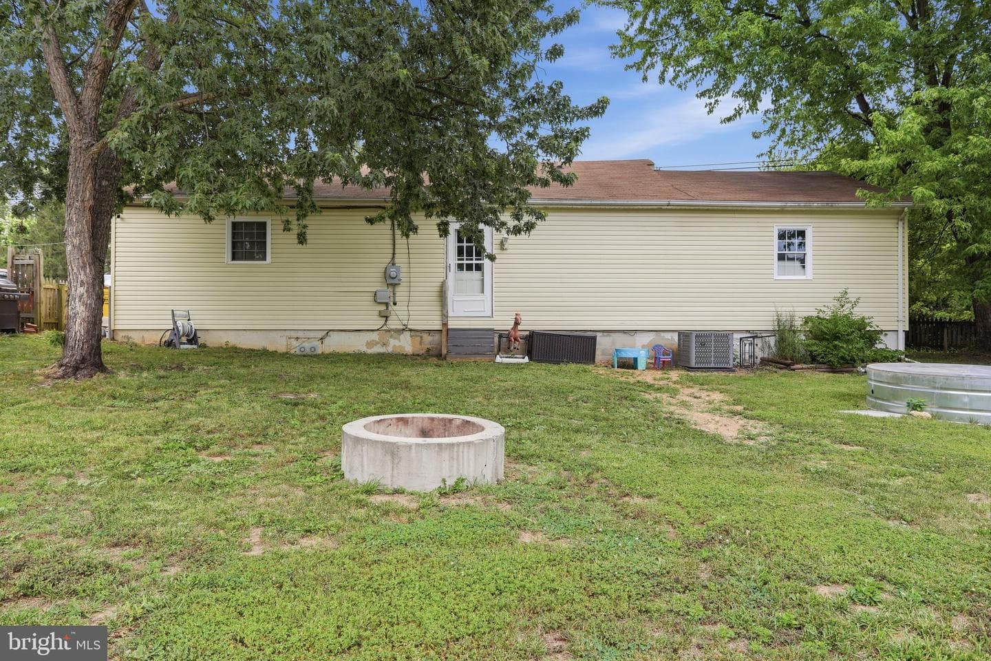 236 Classic Vanville Road photo 8