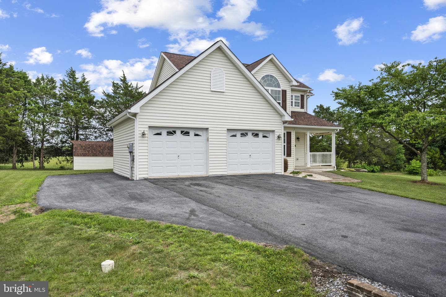57 Hansberry Ct, Inwood