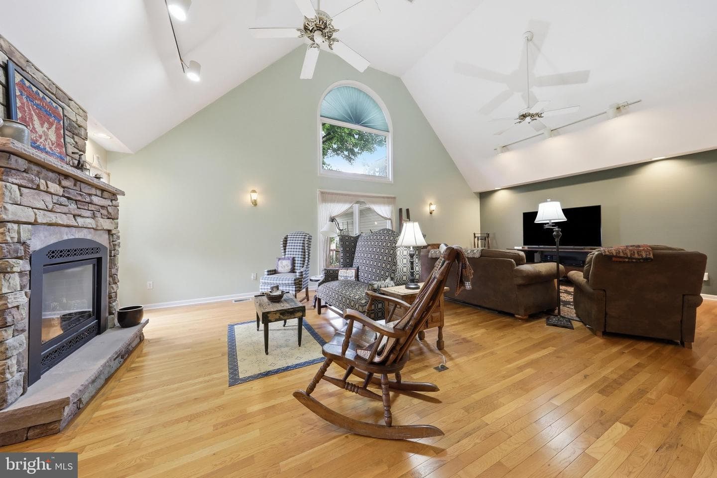 47 Cambridge Court photo 4