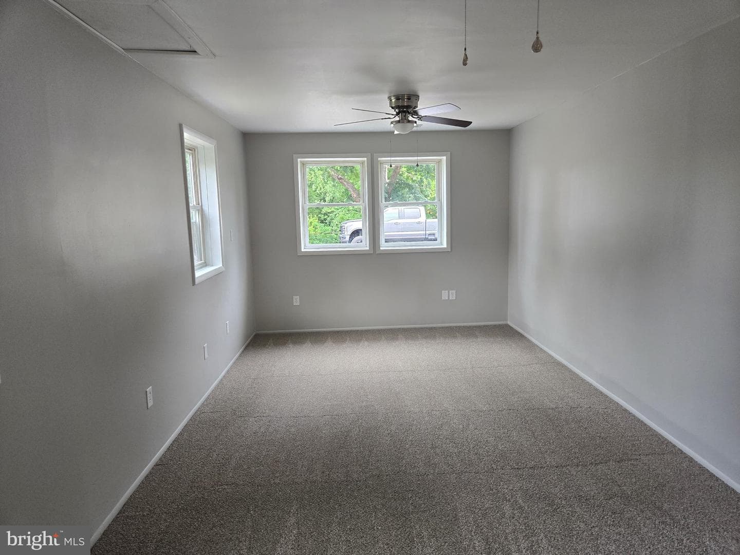 65 Hawthorne Avenue photo 12