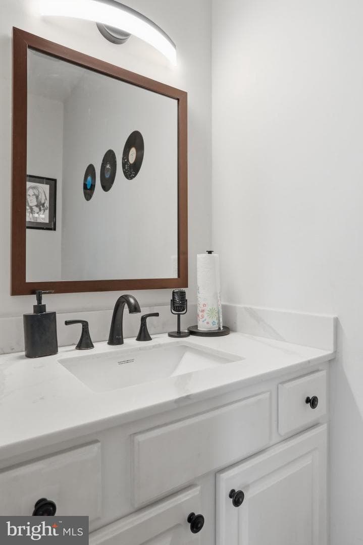 48 Lansing Court photo 14