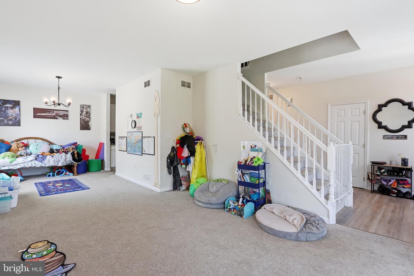 48 Lansing Court photo 15