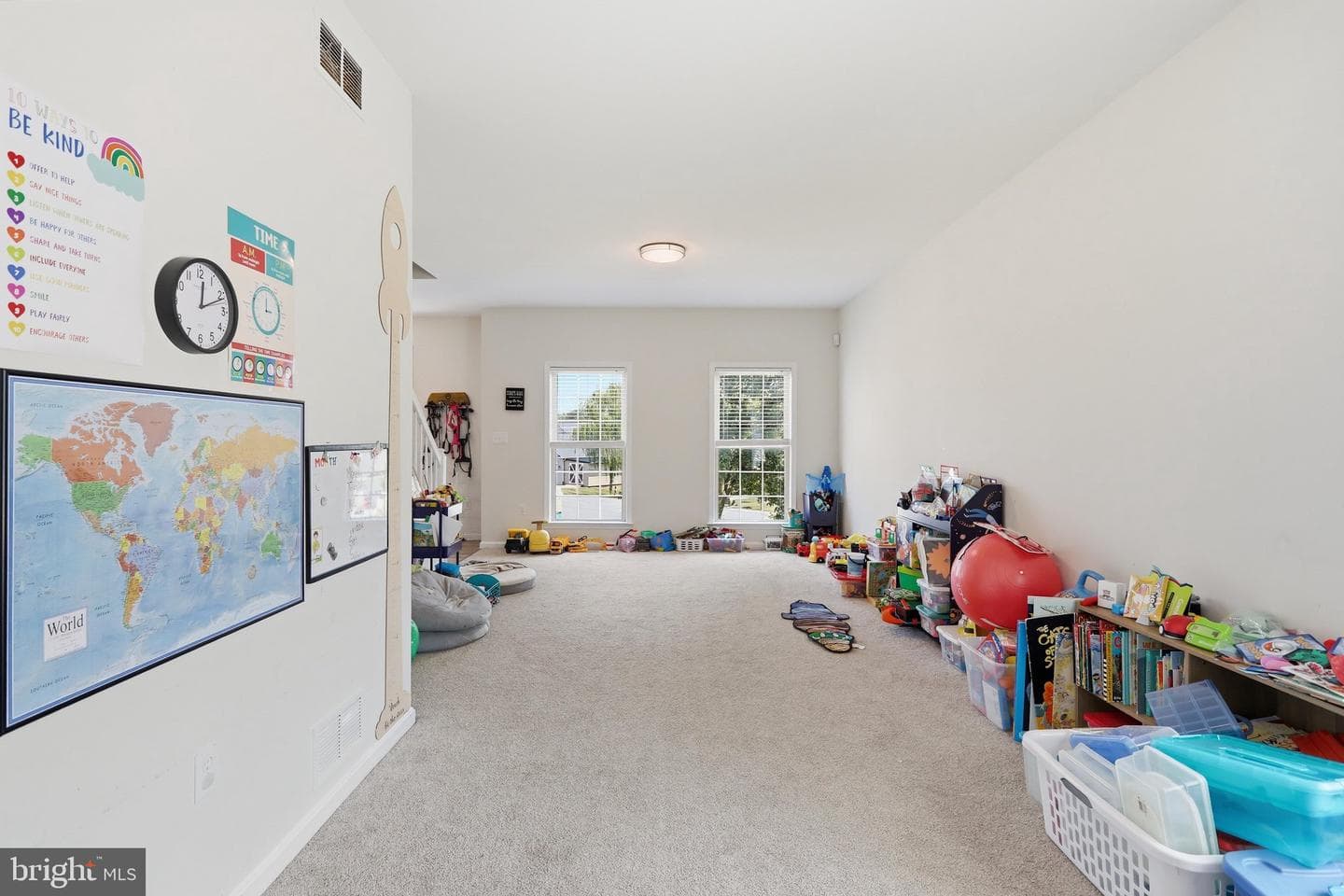 48 Lansing Court photo 16