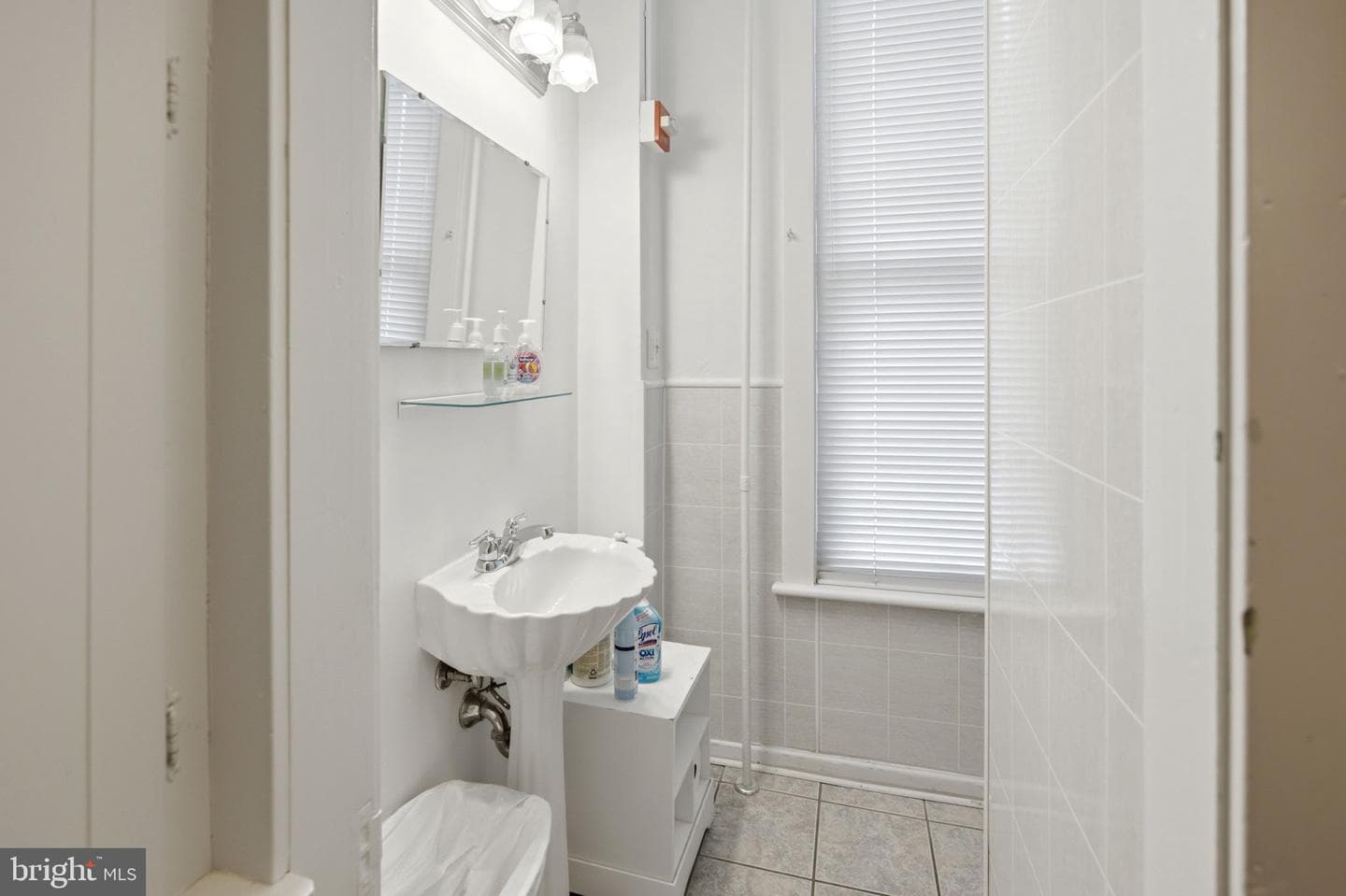 310 W Burke Street photo 34