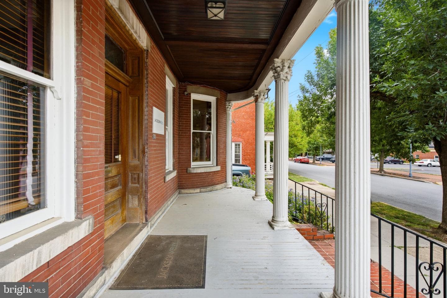 310 W Burke Street photo 5
