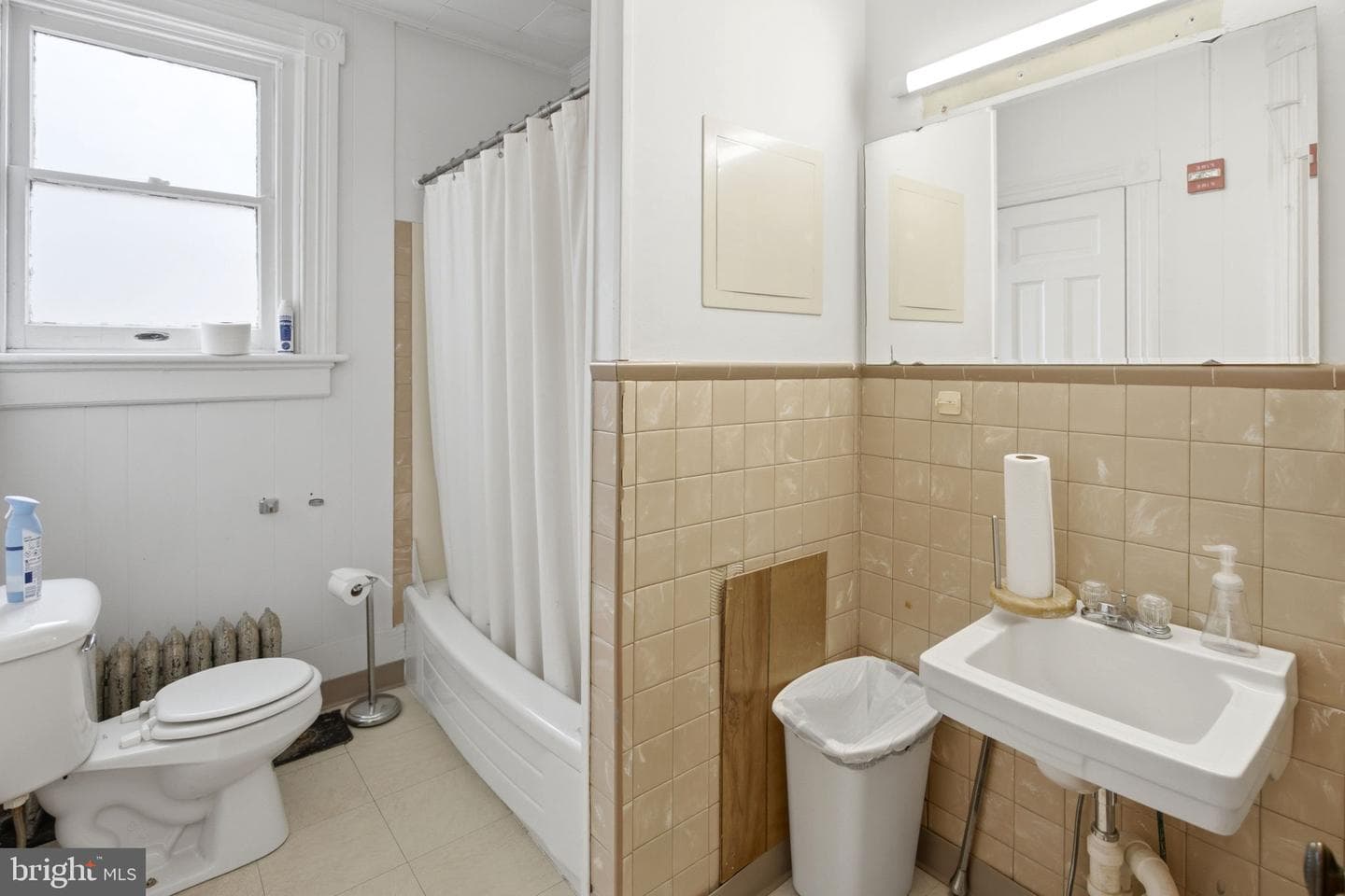 310 W Burke Street photo 83