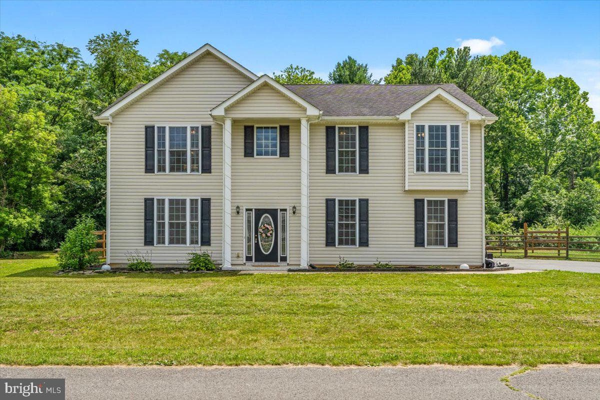 161 Sharons Ln, Martinsburg