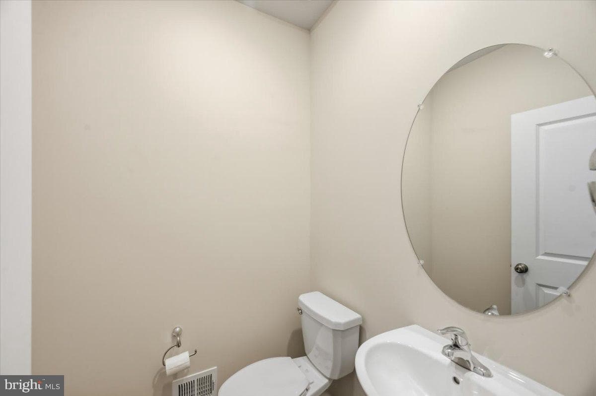 127 Brashear Court photo 13