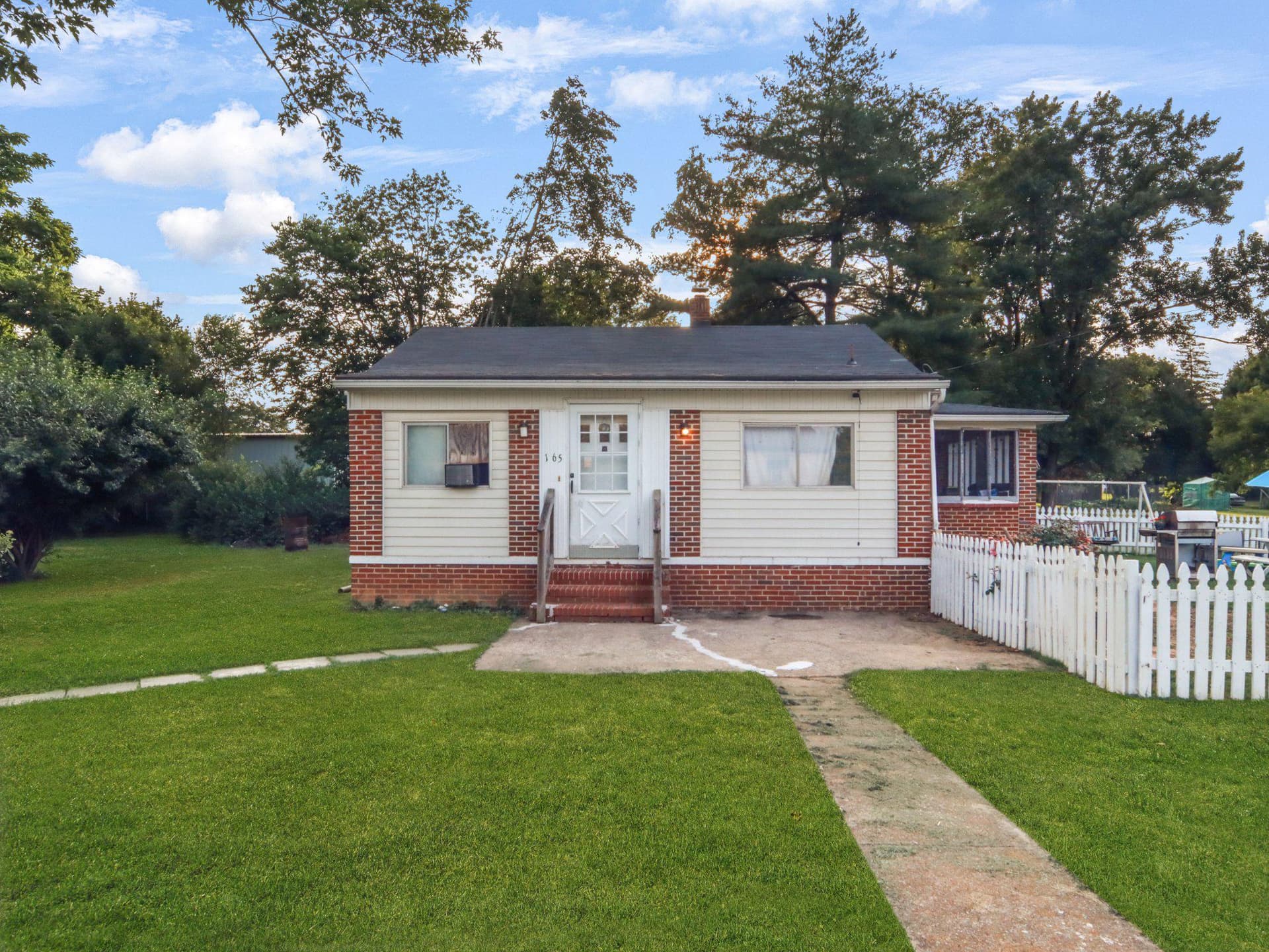 165 Brookdale Avenue, Martinsburg