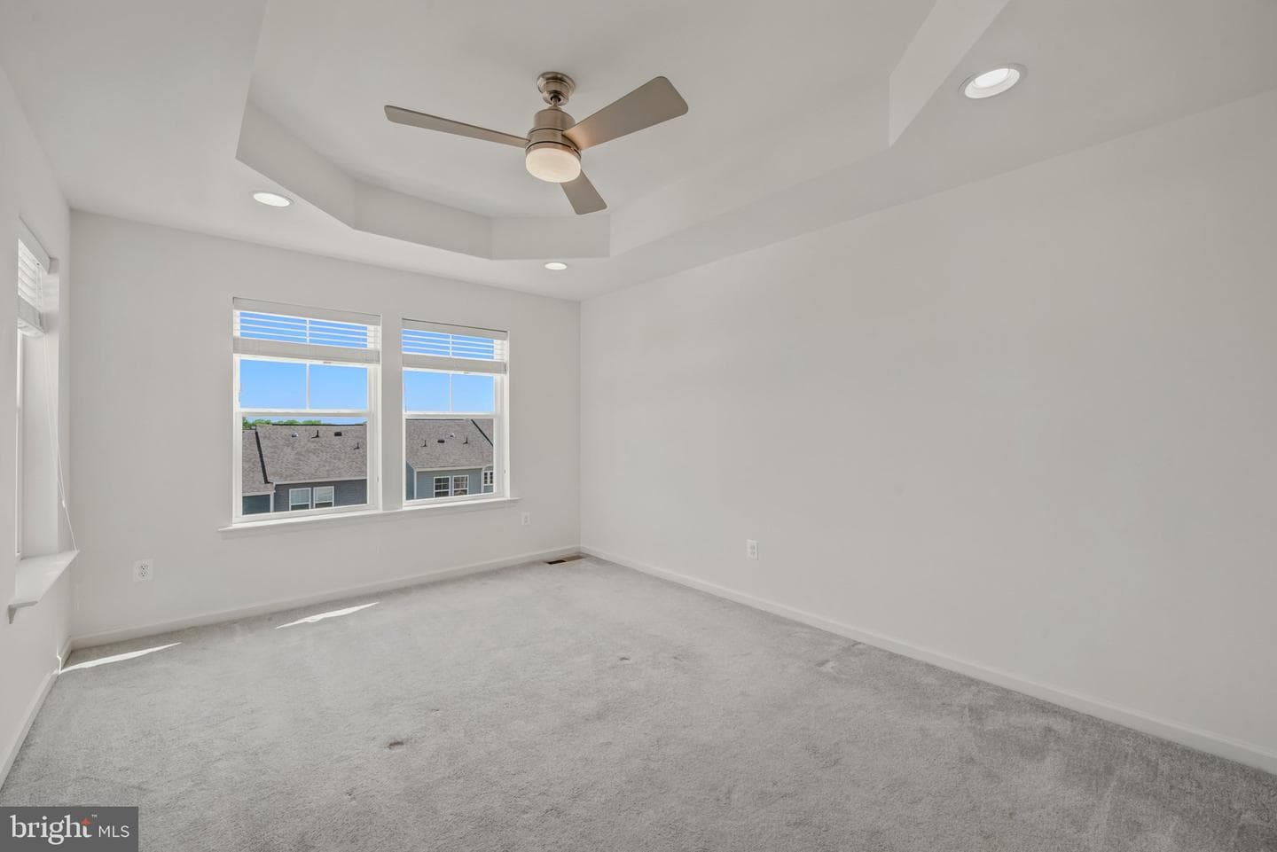 242 Charterhouse Street photo 31