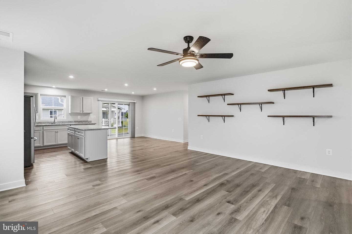 14 Wyoming Way photo 4