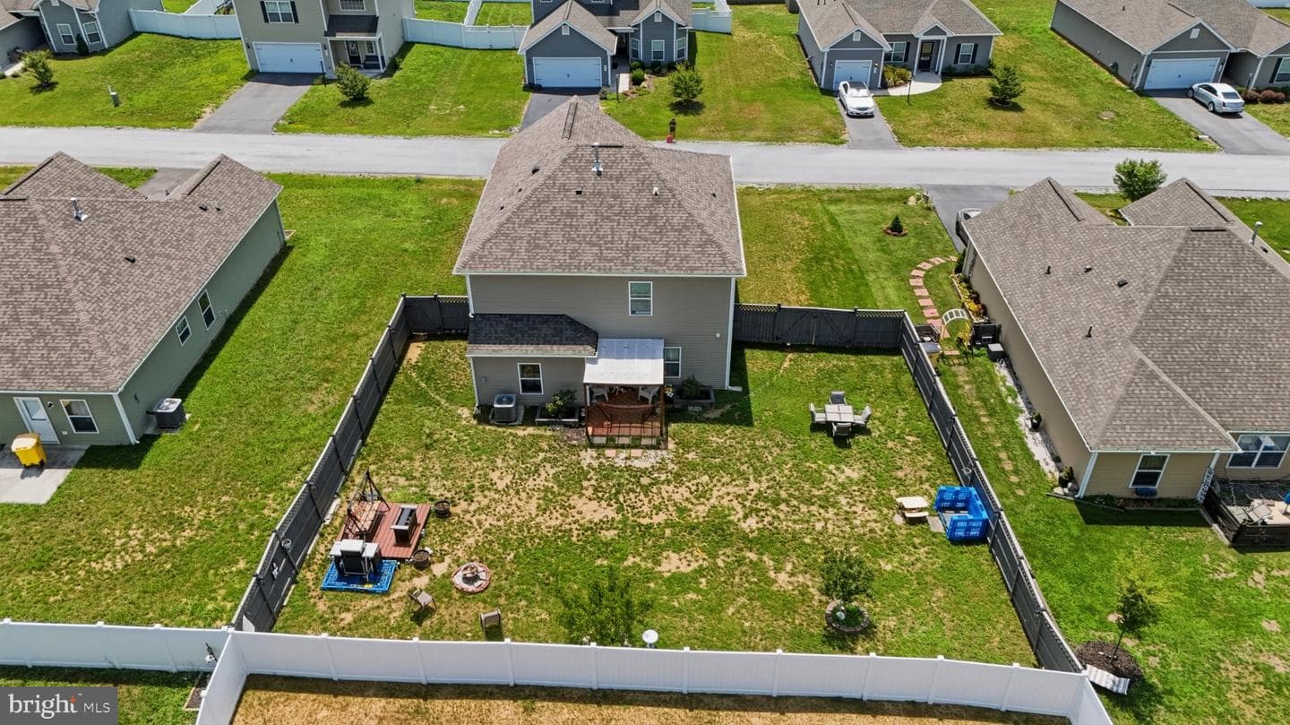 58 Sargent Lane photo 50