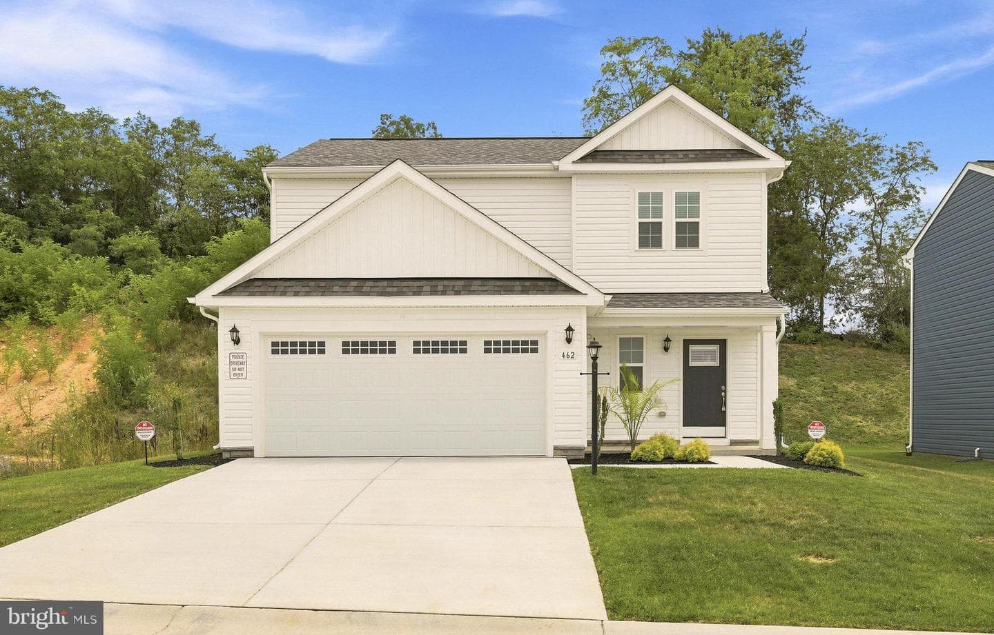 462 Ludgate Manor photo 2