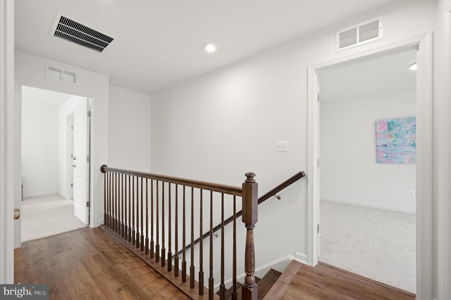 462 Ludgate Manor photo 23