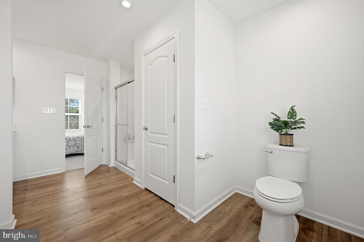 462 Ludgate Manor photo 27