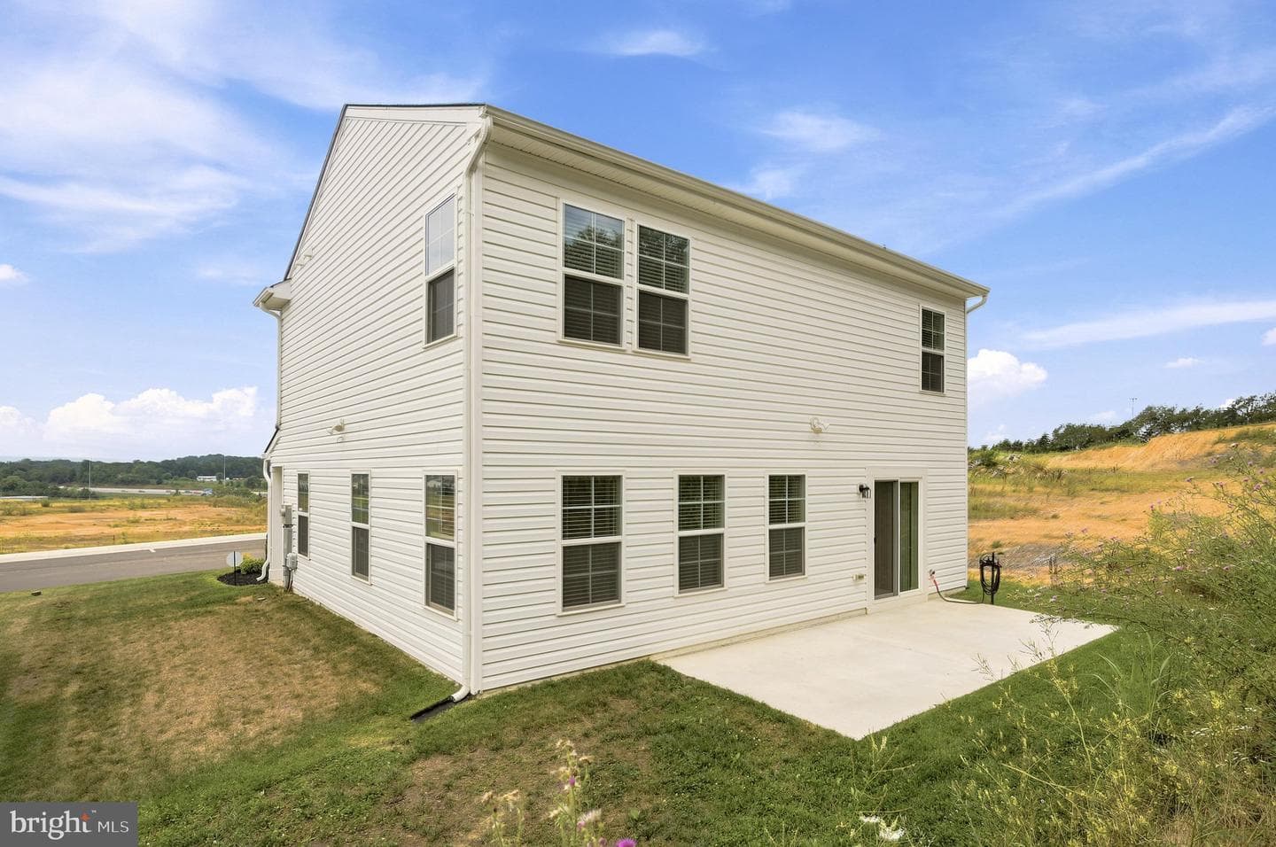 462 Ludgate Manor photo 42