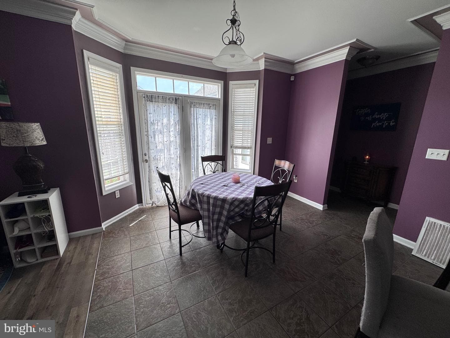 13 Wren Street N photo 6
