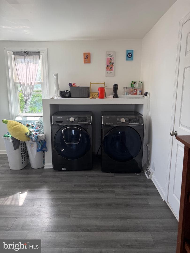 529 W Race Street photo 5