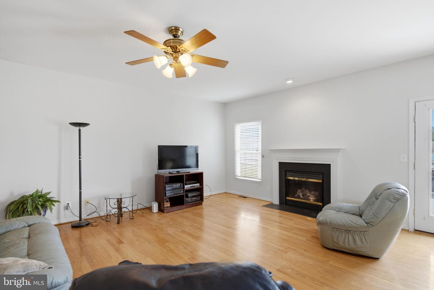 473 Nathaniel Drive photo 10