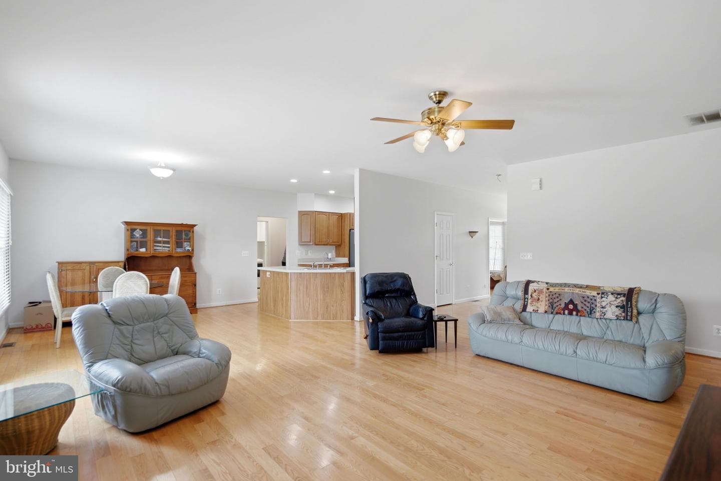 473 Nathaniel Drive photo 11