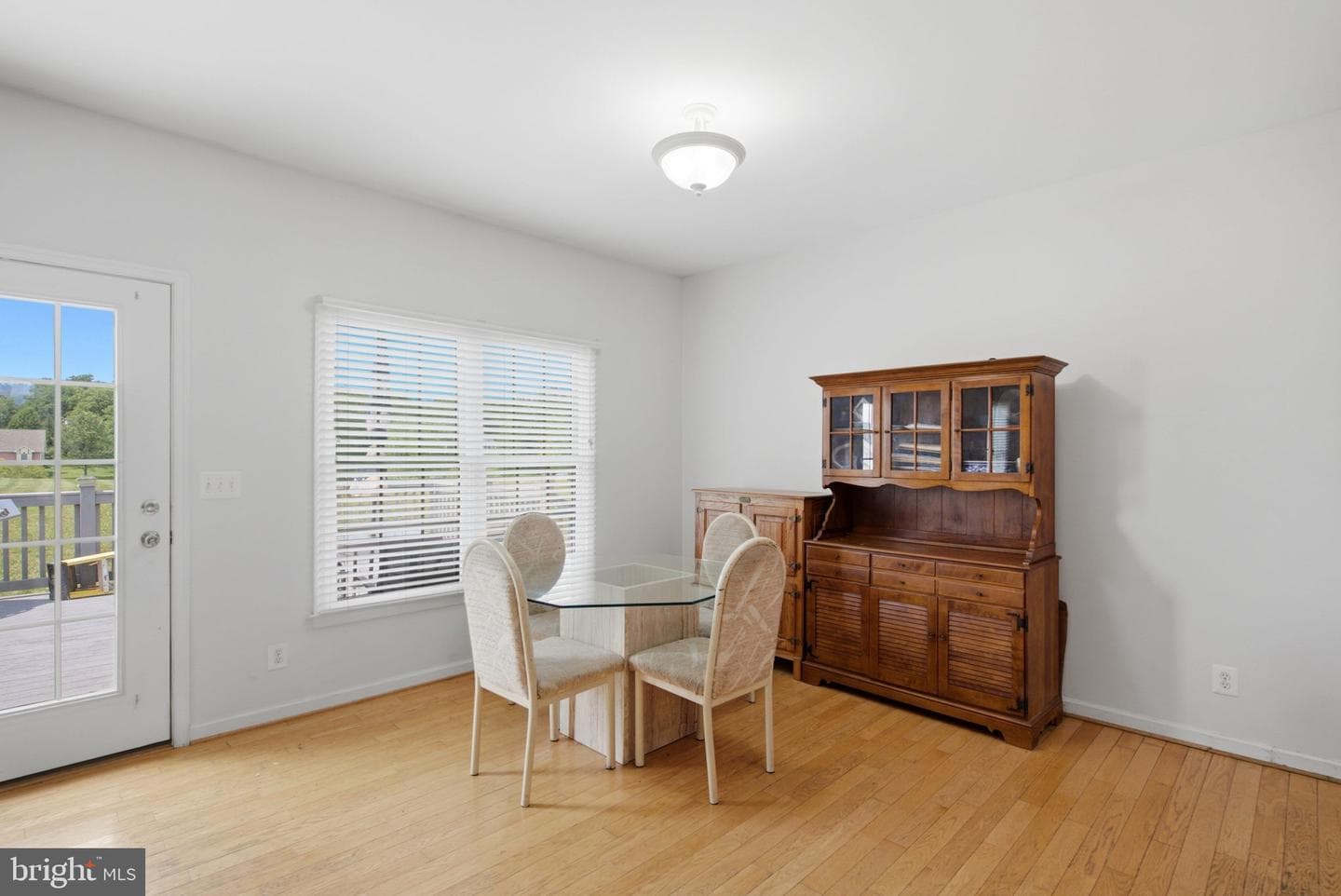 473 Nathaniel Drive photo 14