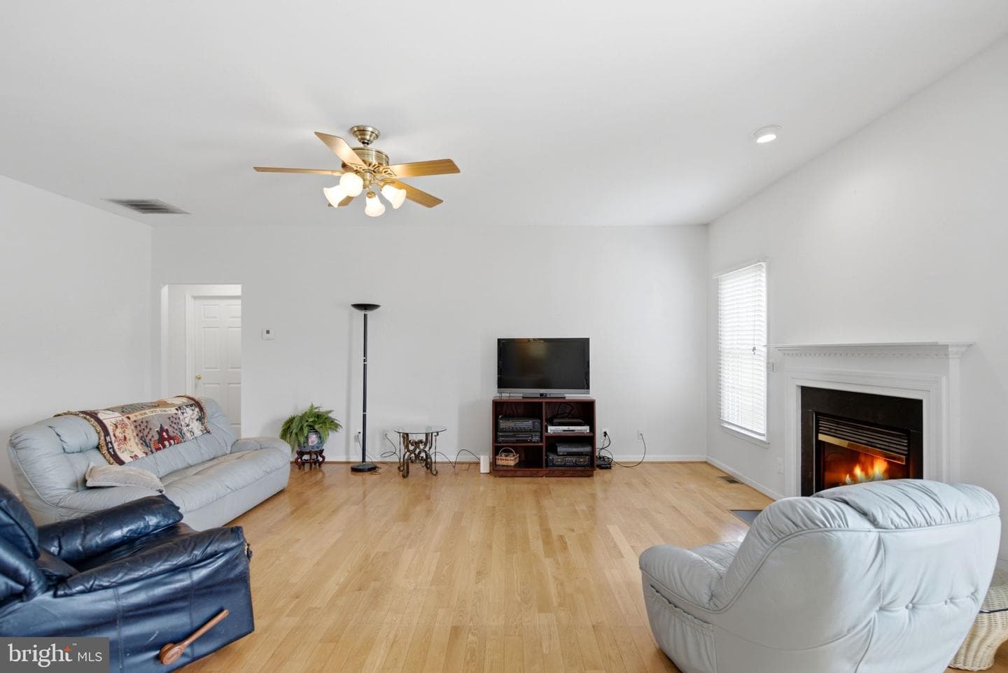 473 Nathaniel Drive photo 9