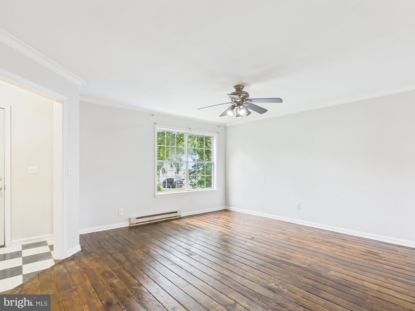 307 W Moler Avenue photo 16