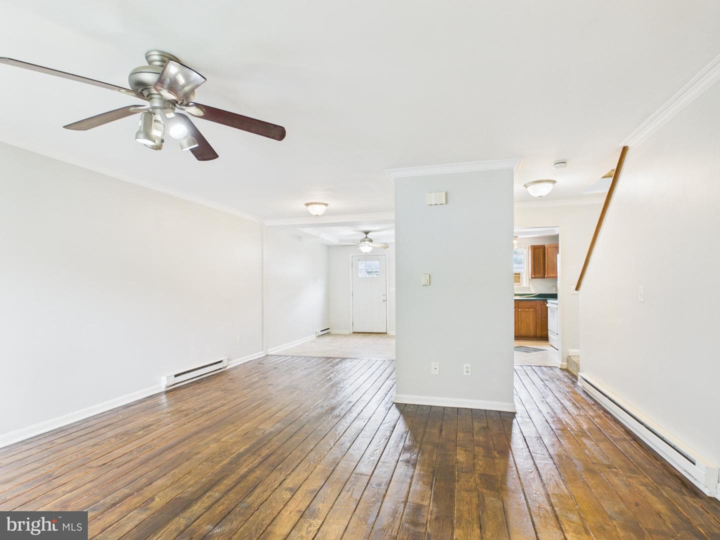 307 W Moler Avenue photo 19