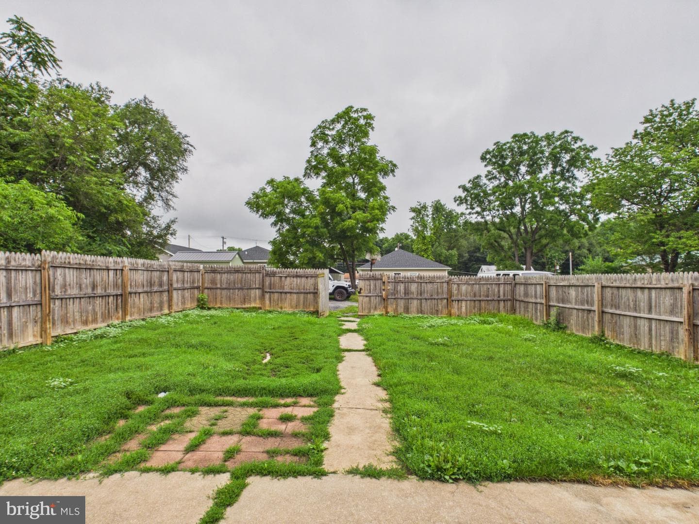 307 W Moler Avenue photo 7