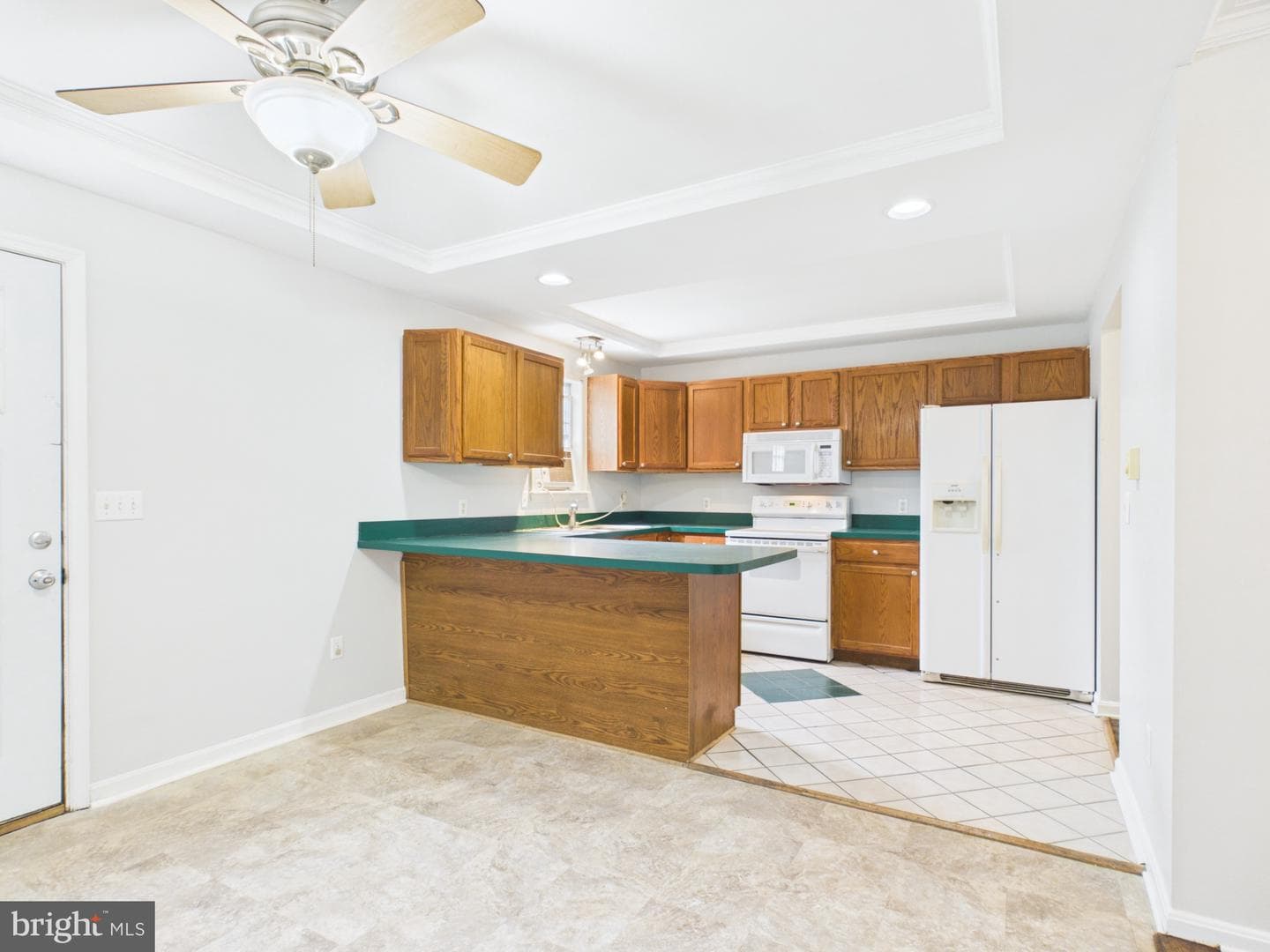 307 W Moler Avenue photo 9
