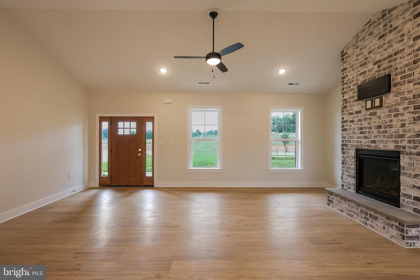 45 Grand Rapids Drive photo 11