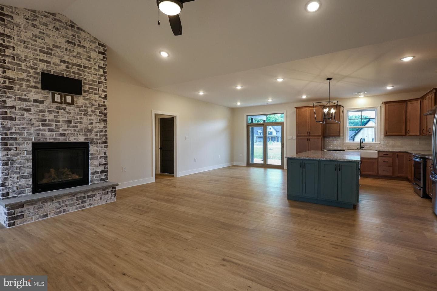45 Grand Rapids Drive photo 13