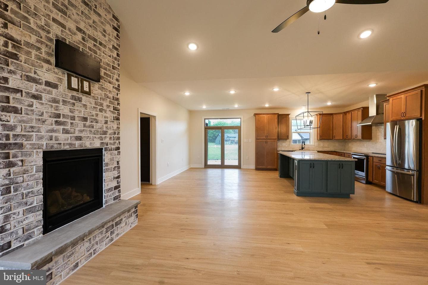 45 Grand Rapids Drive photo 14