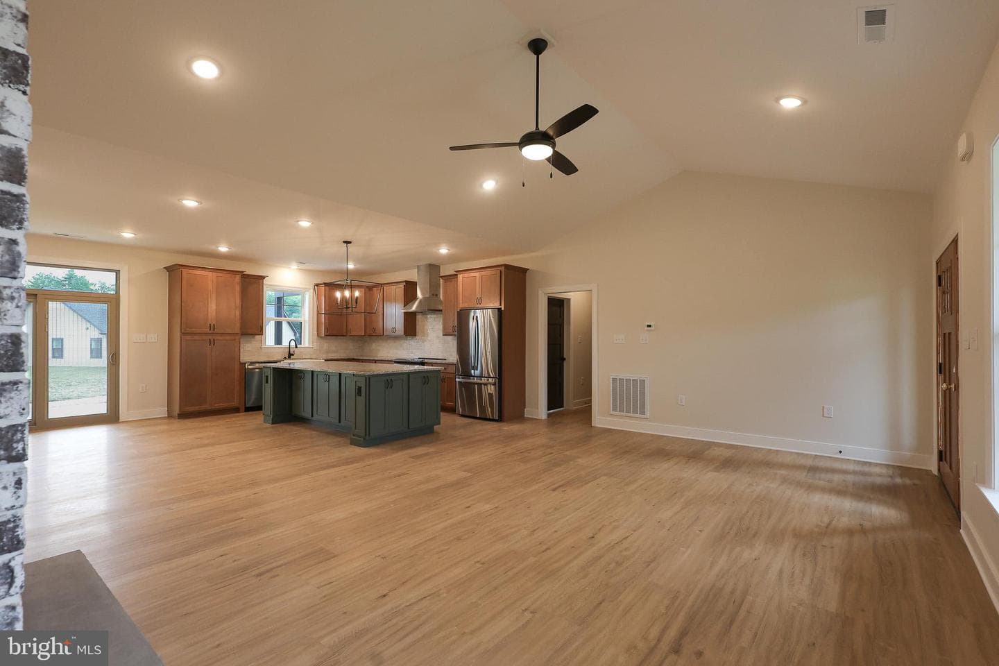 45 Grand Rapids Drive photo 15