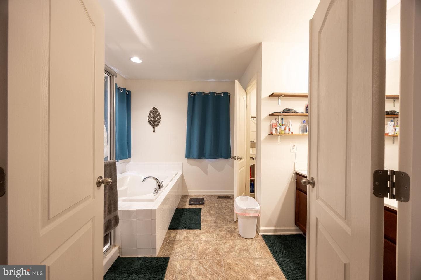 253 Twain Street photo 30