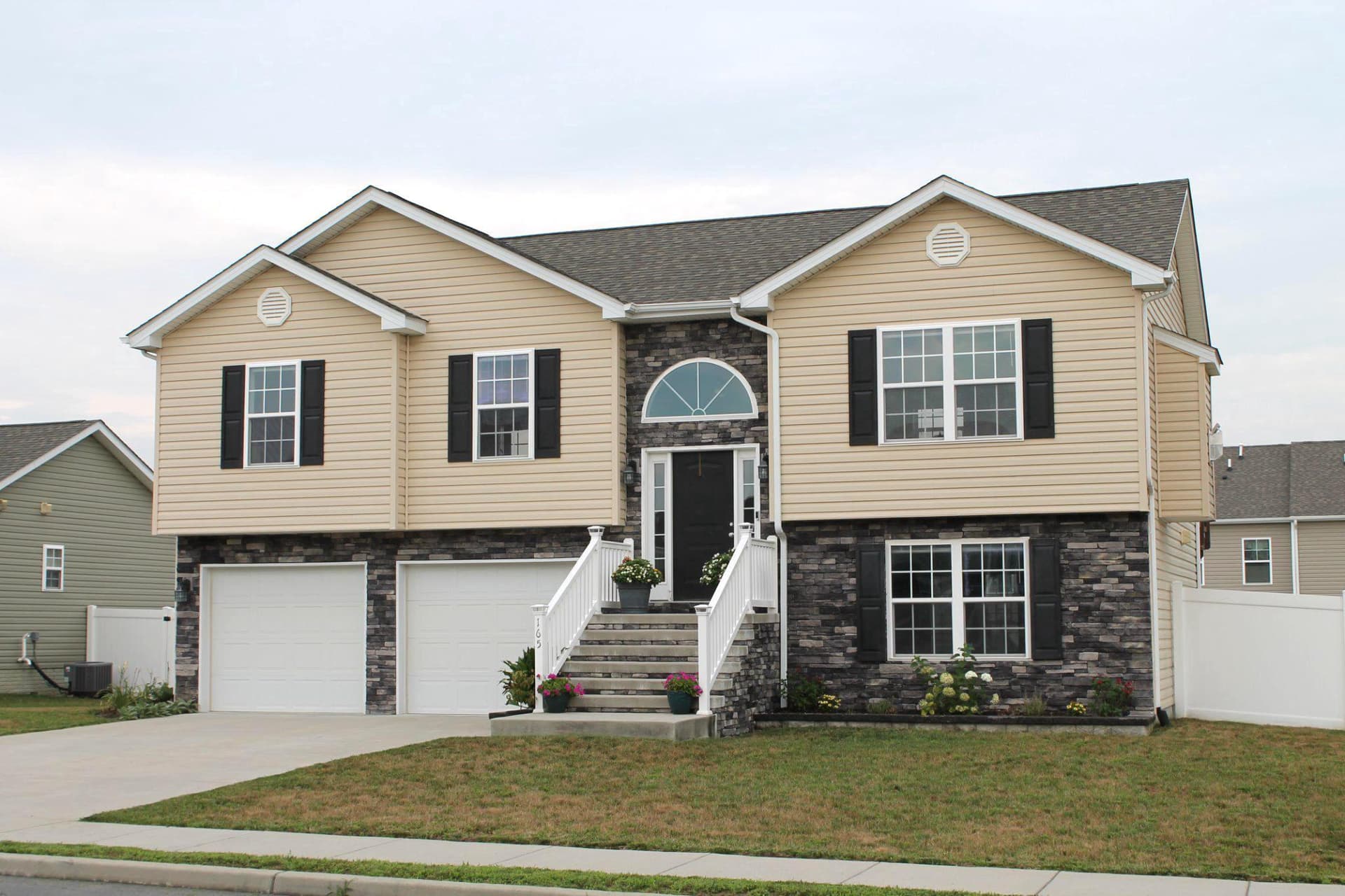 165 Jabez Drive photo 1