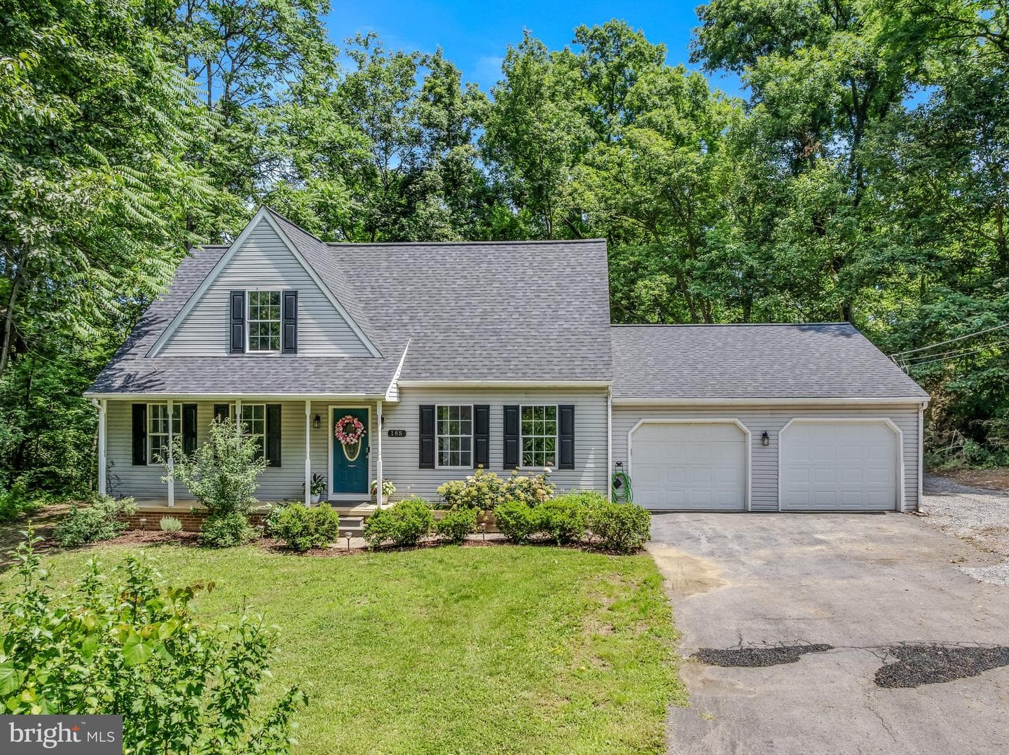 185 Tara Drive photo 1