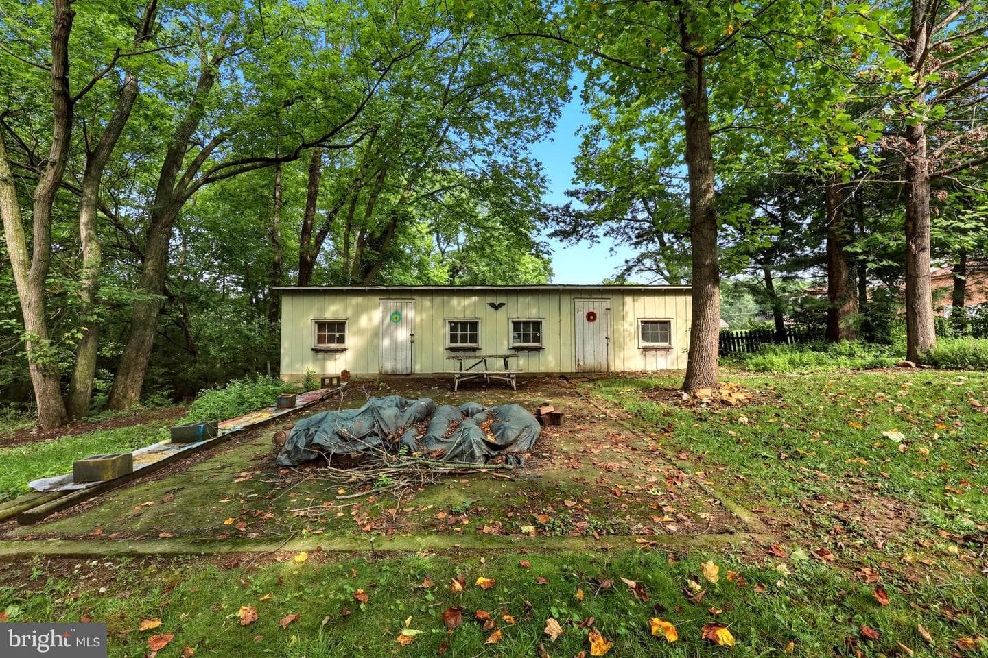 661 Panorama Drive photo 32