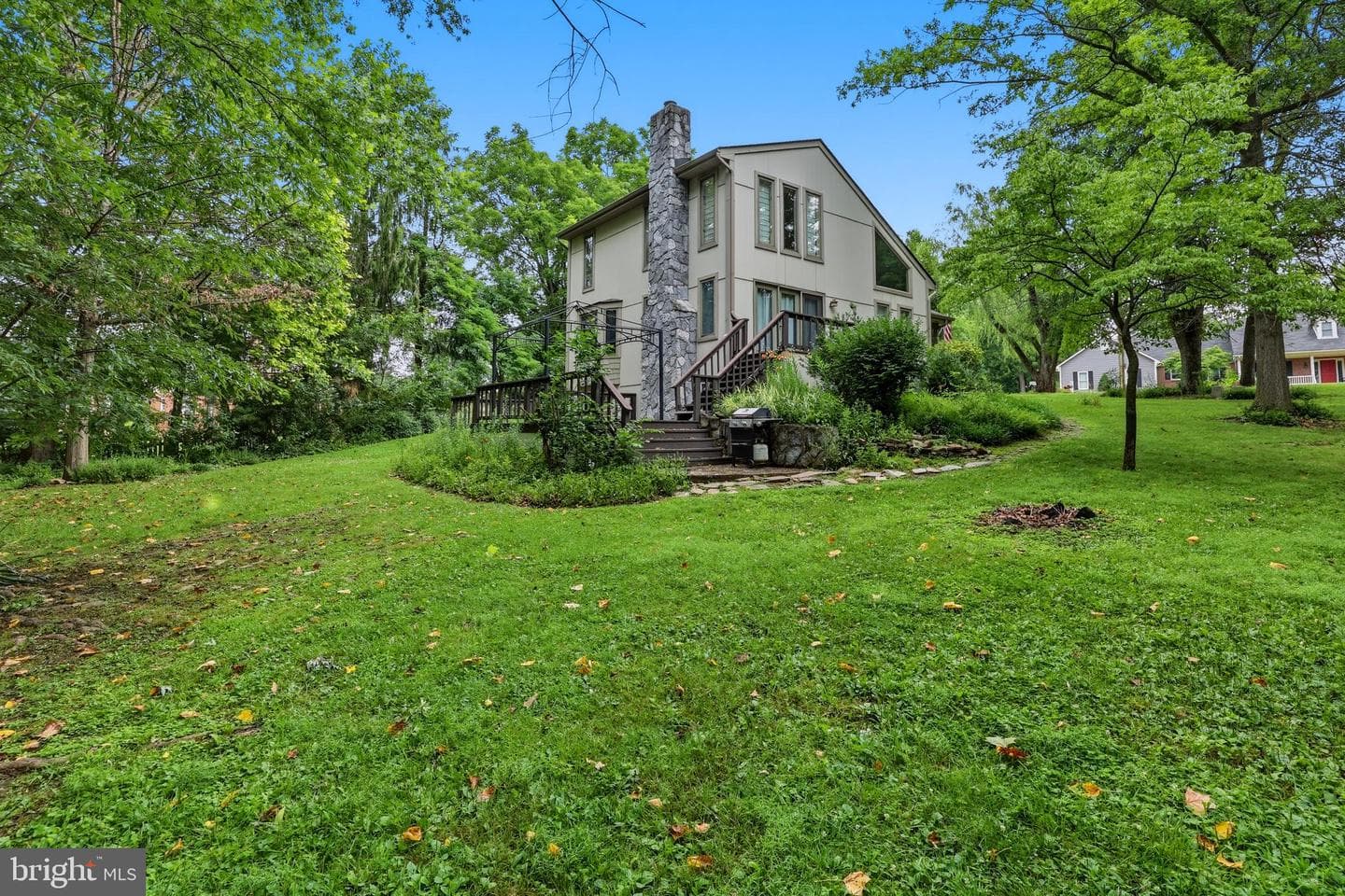 661 Panorama Drive photo 37