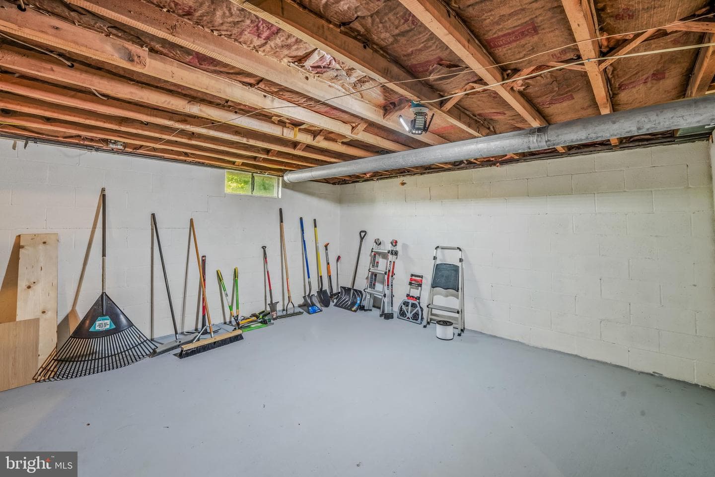 709 Berry Street photo 24