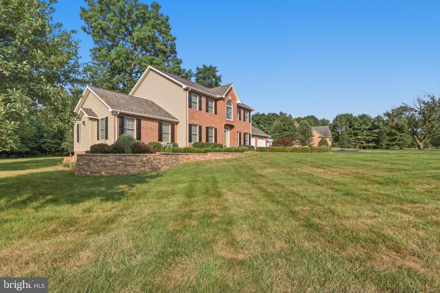 221 Hadley Drive photo 6