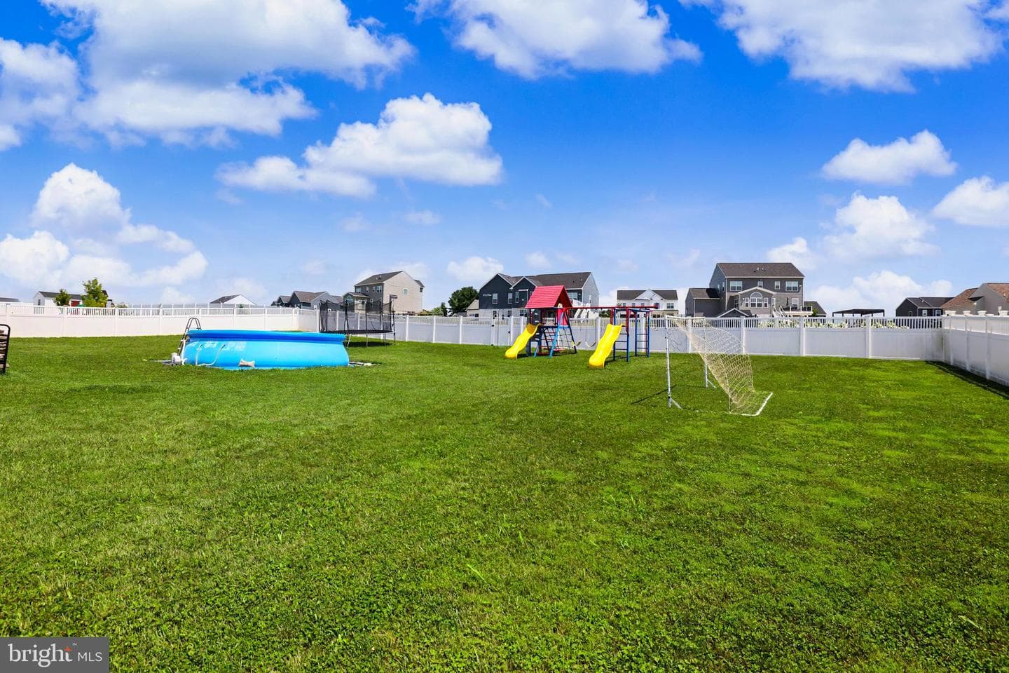 170 Chesterfield Drive photo 81