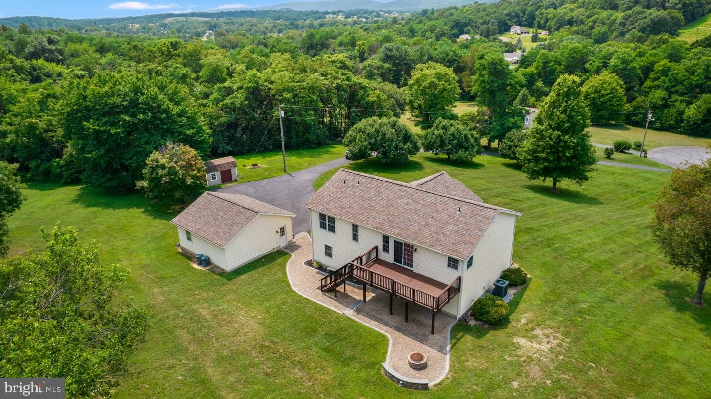 75 Barlow Court photo 39
