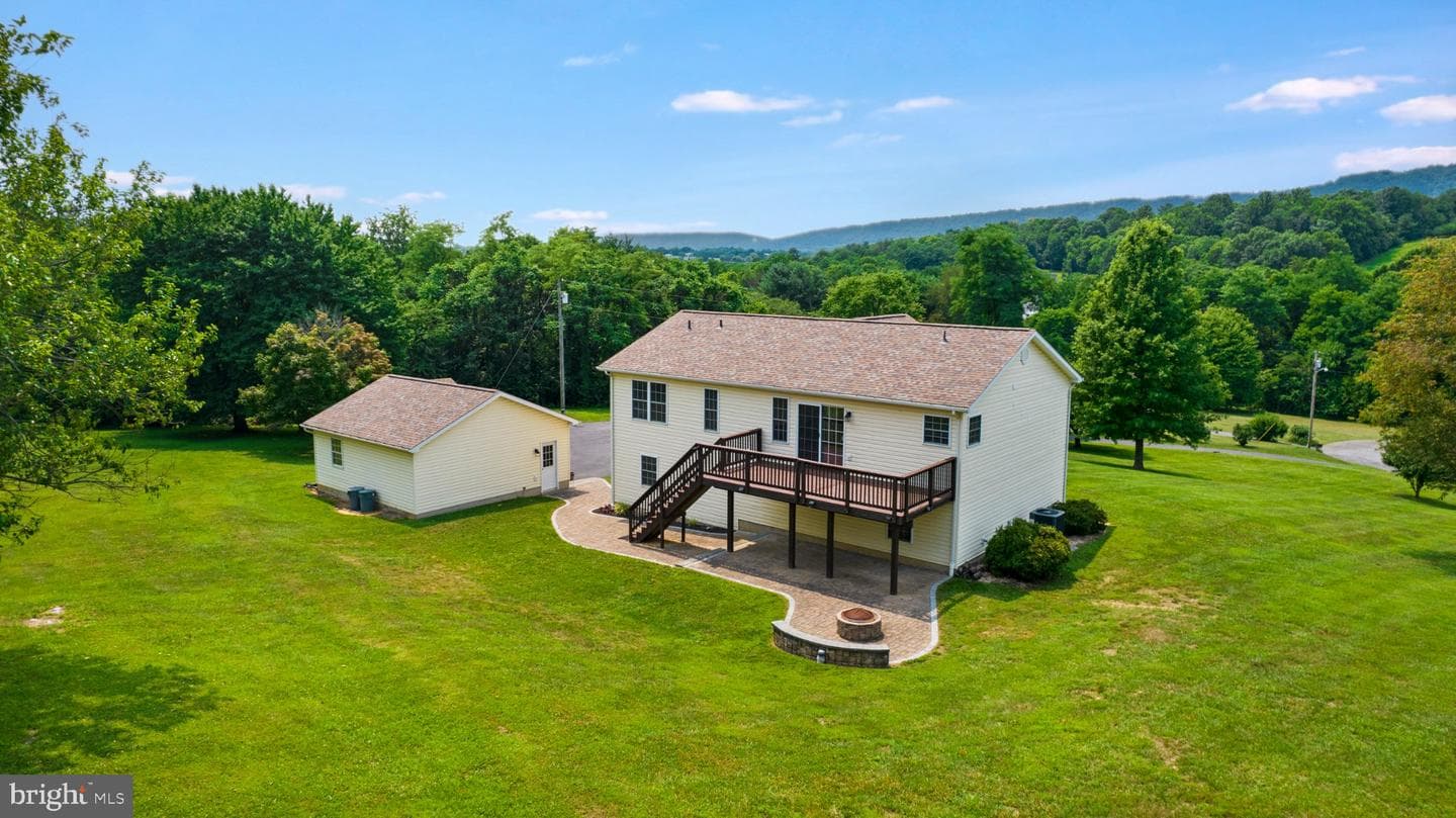 75 Barlow Court photo 40
