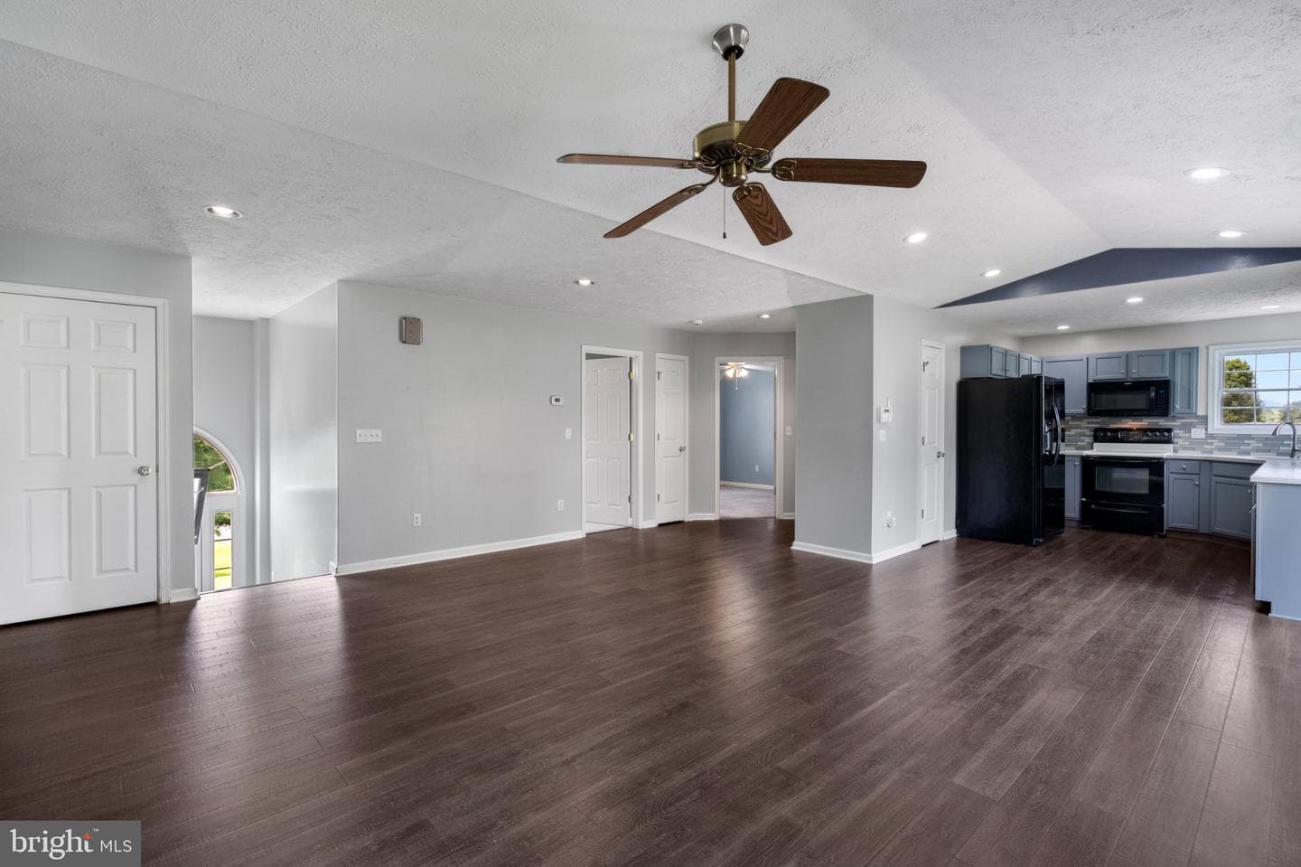 75 Barlow Court photo 5