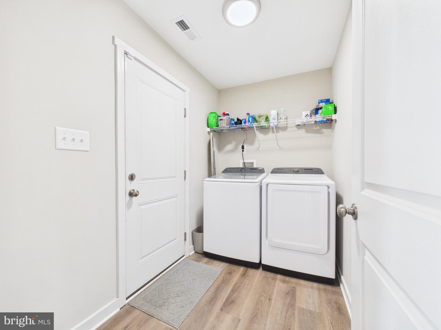 130 Constellation Road photo 13