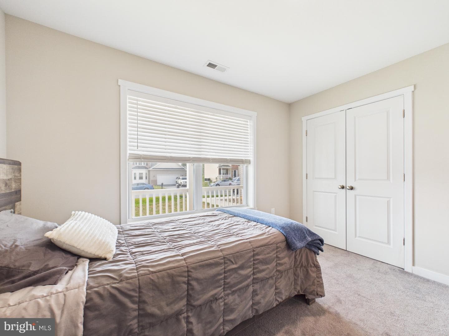 130 Constellation Road photo 35