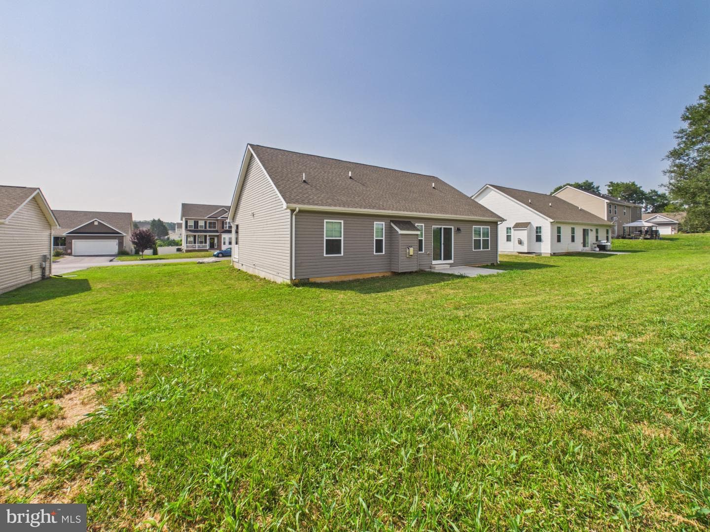130 Constellation Road photo 6