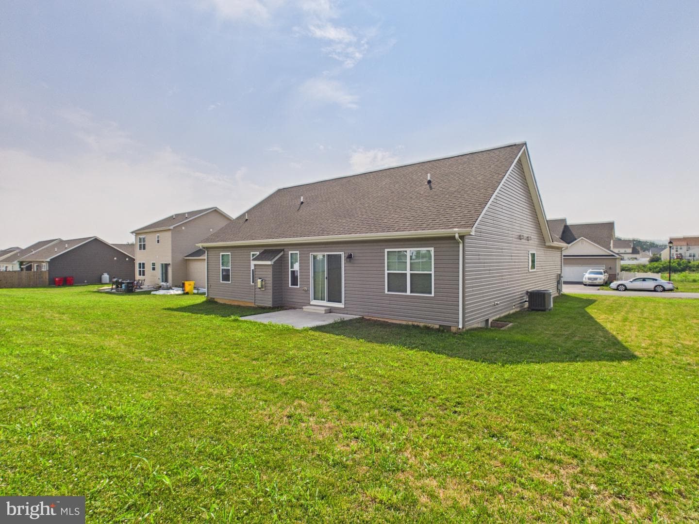 130 Constellation Road photo 8